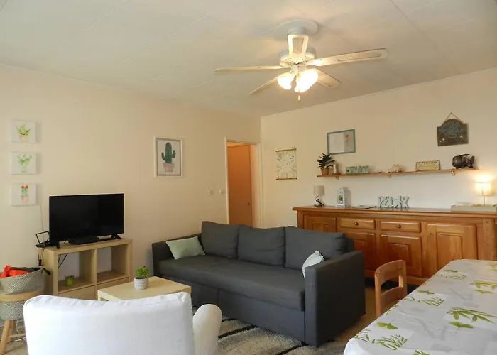 Appt Spacieux 4 Pers Avec Piscine Proche - Fr-1-251-923 Apartment Le Lavandou