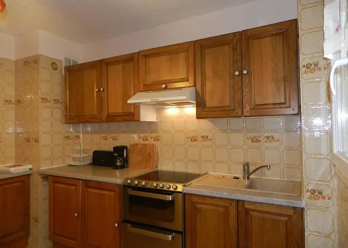 Appt Spacieux 4 Pers Avec Piscine Proche - Fr-1-251-923