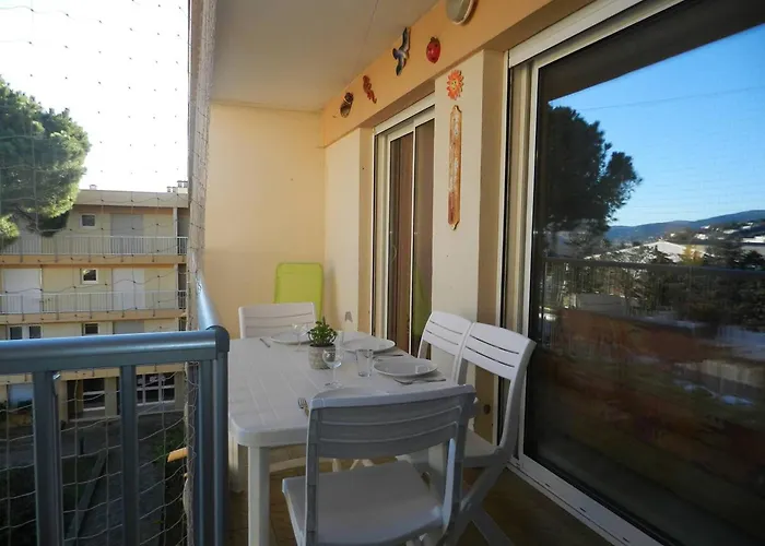 Appt Spacieux 4 Pers Avec Piscine Proche - Fr-1-251-923 * Le Lavandou