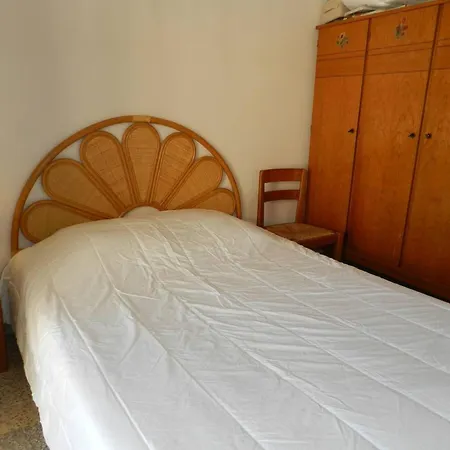 Appt Spacieux 4 Pers Avec Piscine Proche - Fr-1-251-923 *