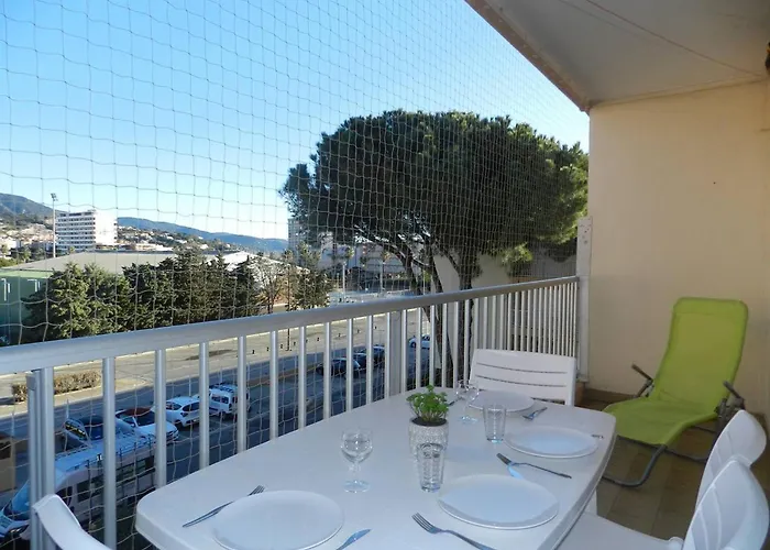 Appt Spacieux 4 Pers Avec Piscine Proche - Fr-1-251-923 *